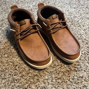 Hey Dude Wally Mid Gripr Classic Boots in Cognac/Tan